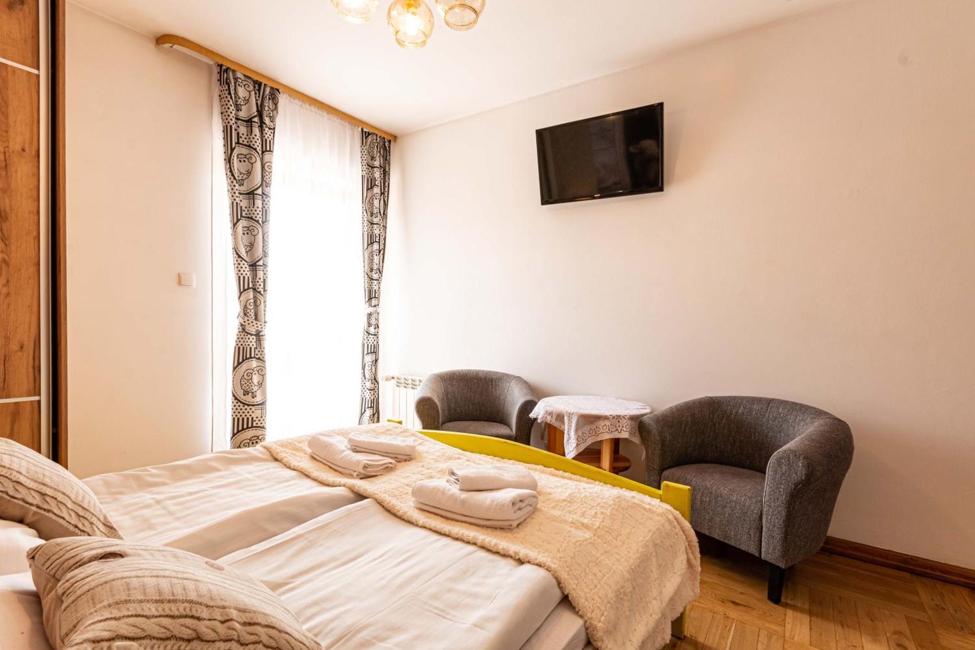 Gronik Bed and Breakfast Buitenkant foto