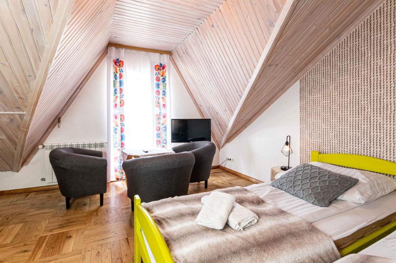 Gronik Bed and Breakfast Buitenkant foto